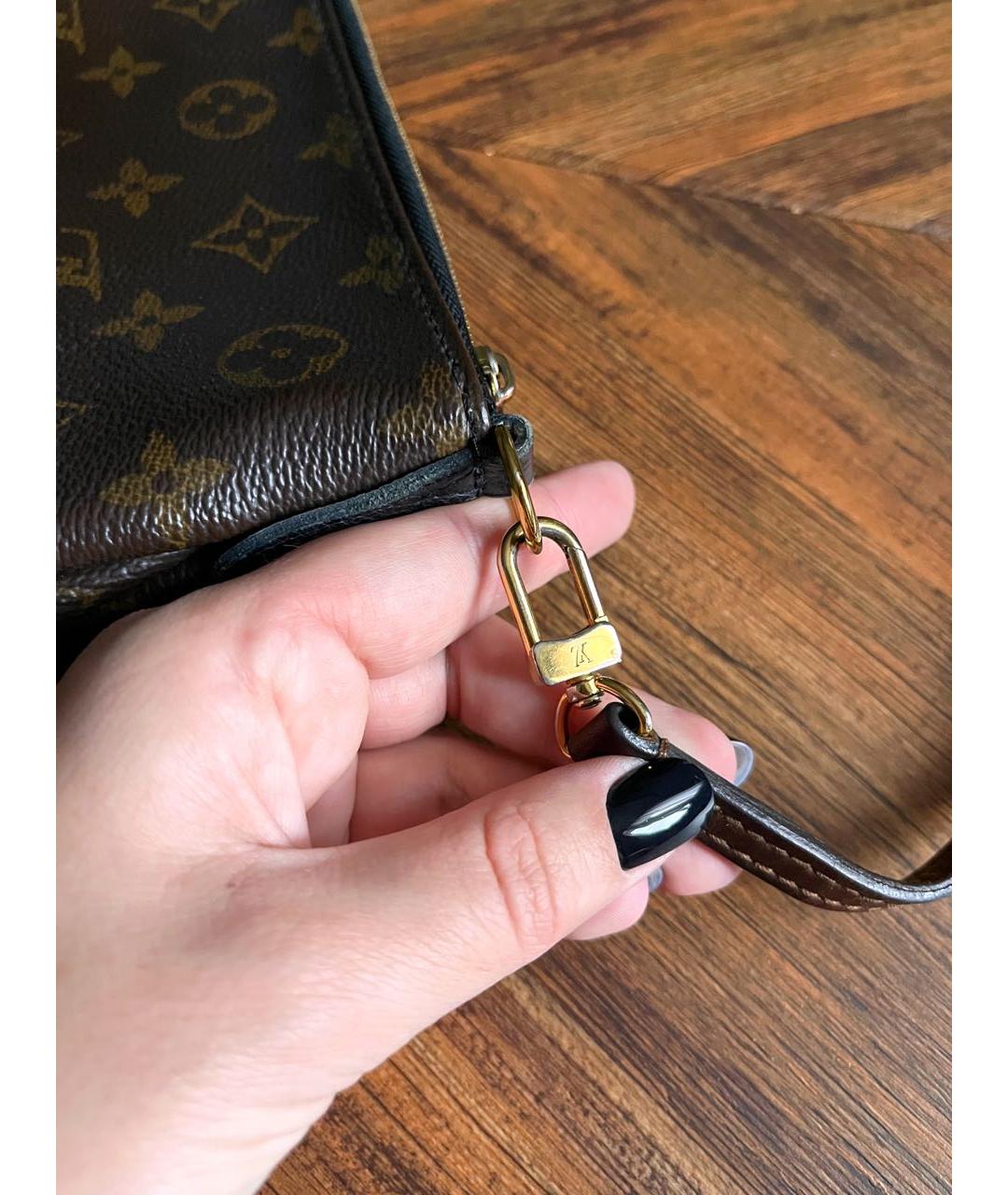 LOUIS VUITTON Коричневая кожаная сумка через плечо, фото 5