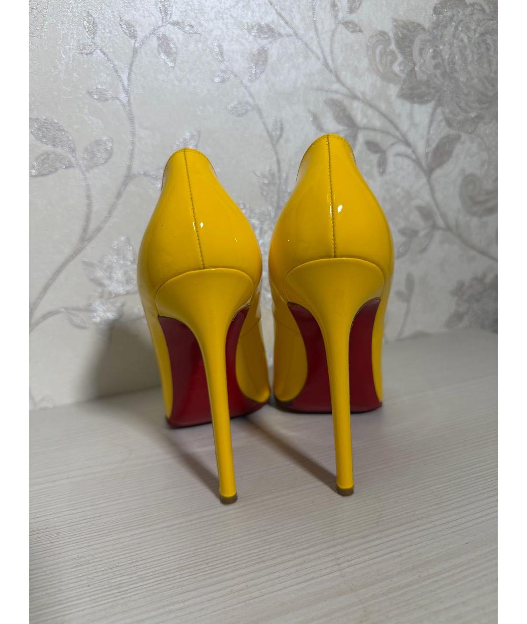CHRISTIAN LOUBOUTIN Желтые кожаные туфли, фото 4