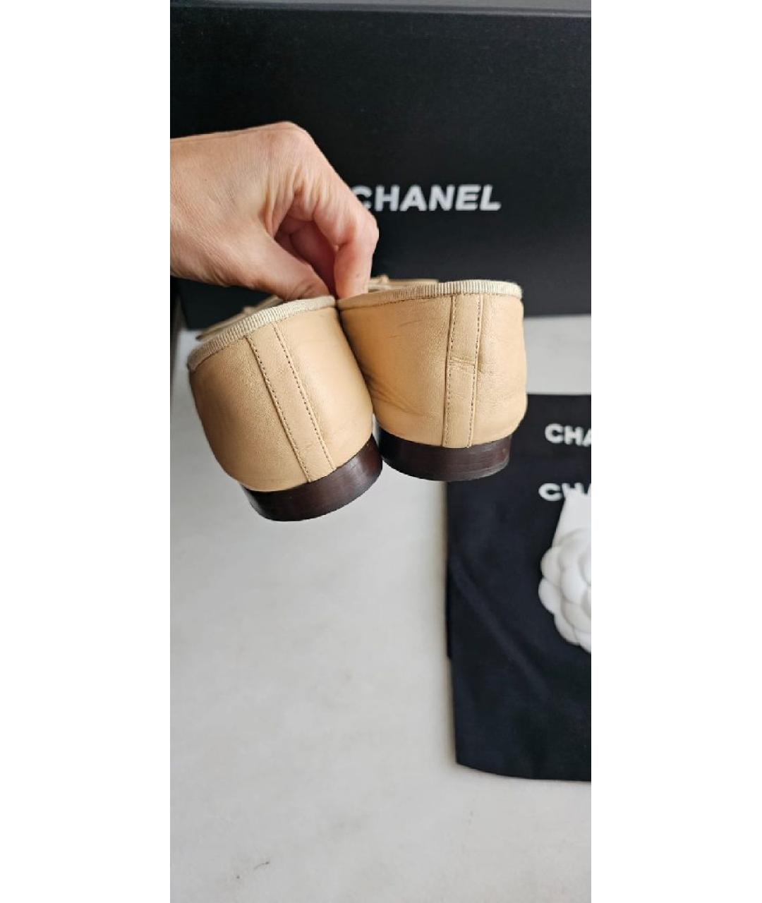 CHANEL Бежевые кожаные балетки, фото 4