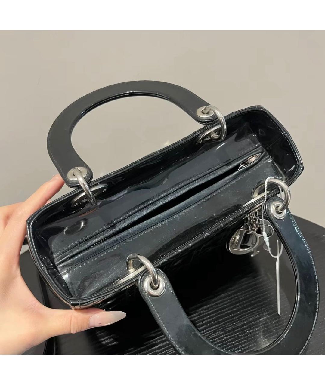 CHRISTIAN DIOR Черная сумка с короткими ручками из лакированной кожи, фото 6