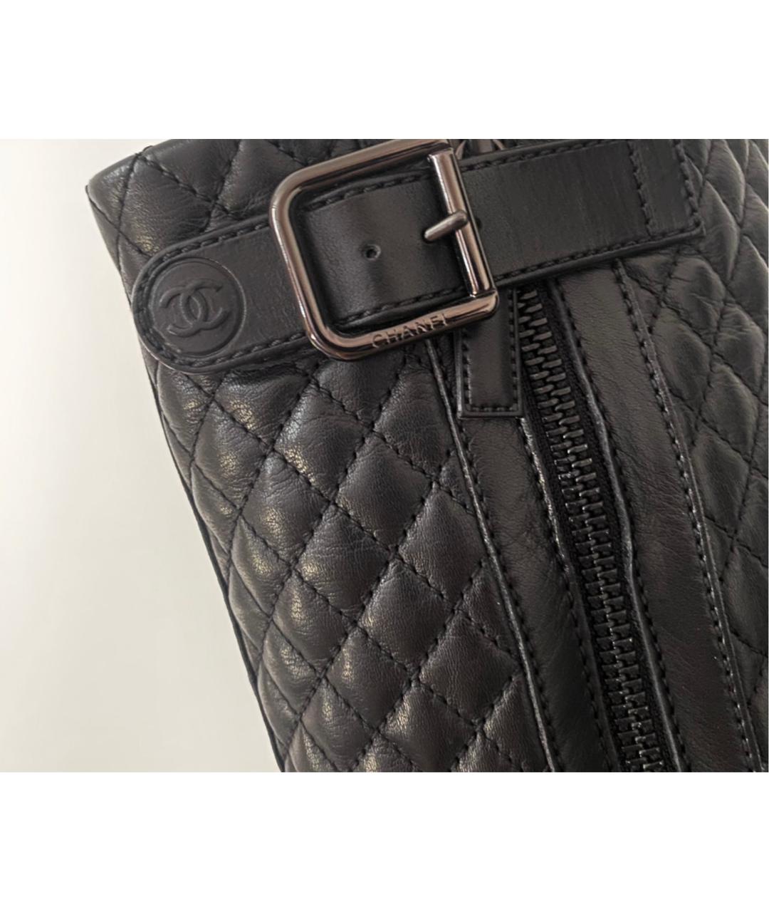 CHANEL Черные кожаные сапоги, фото 6