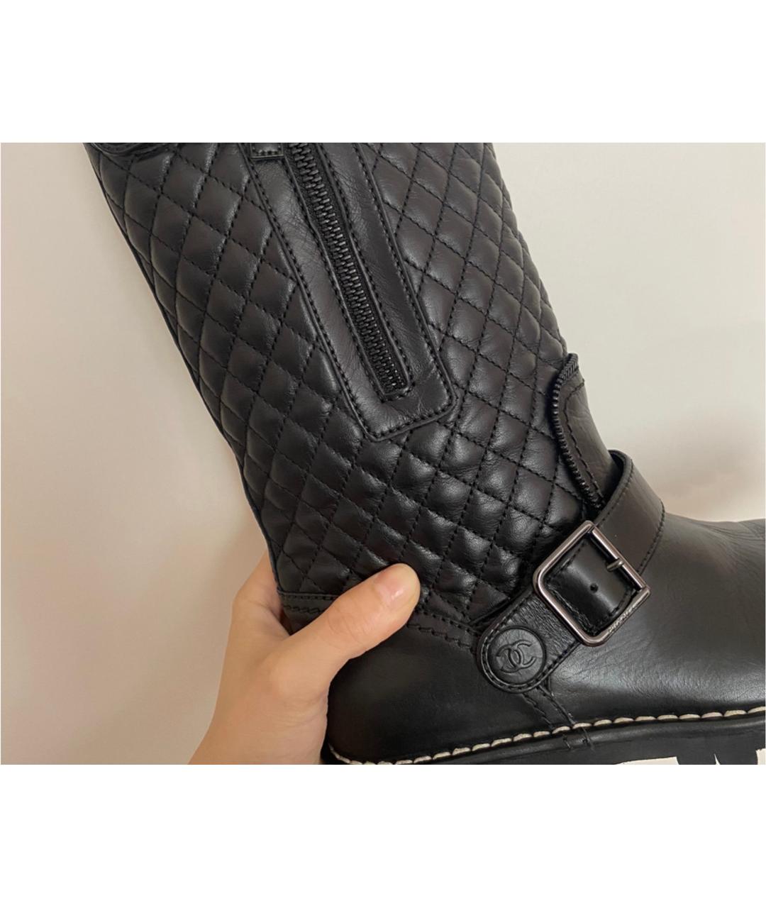 CHANEL Черные кожаные сапоги, фото 4