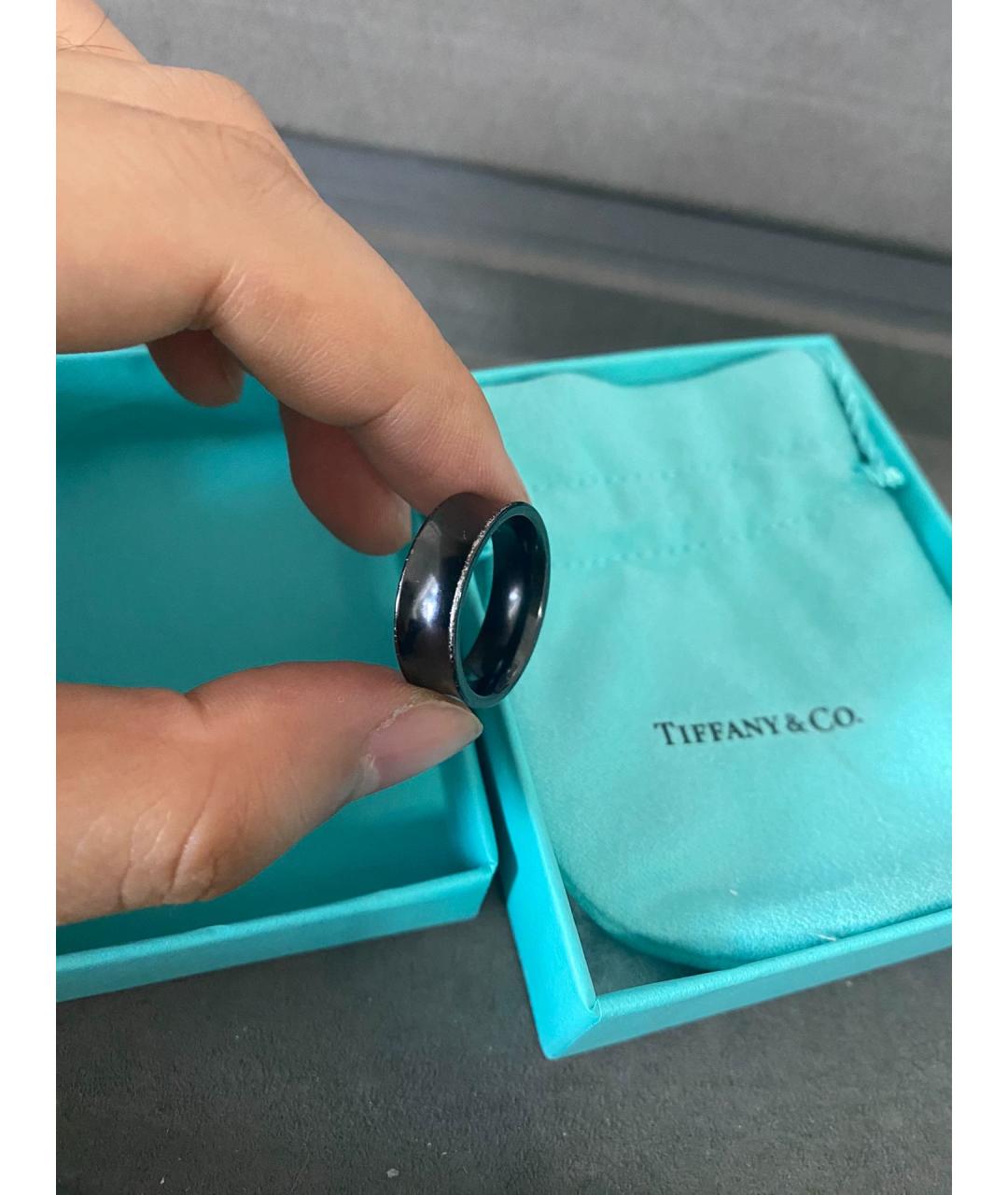 TIFFANY&CO Черное металлическое кольцо, фото 6
