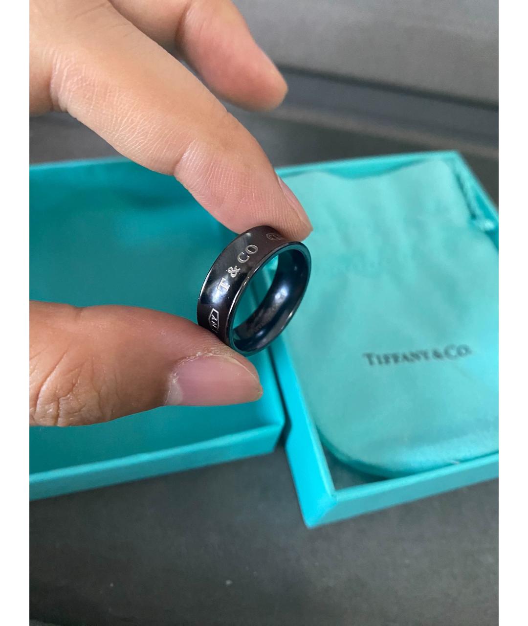 TIFFANY&CO Черное металлическое кольцо, фото 5
