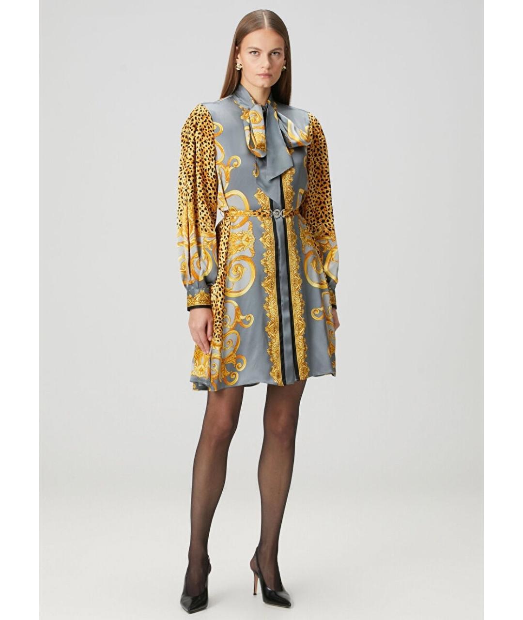 VERSACE Серое шелковое коктейльное платье, фото 2