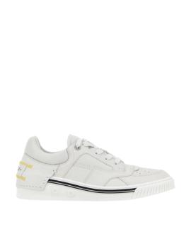 FENDI Низкие кроссовки / кеды