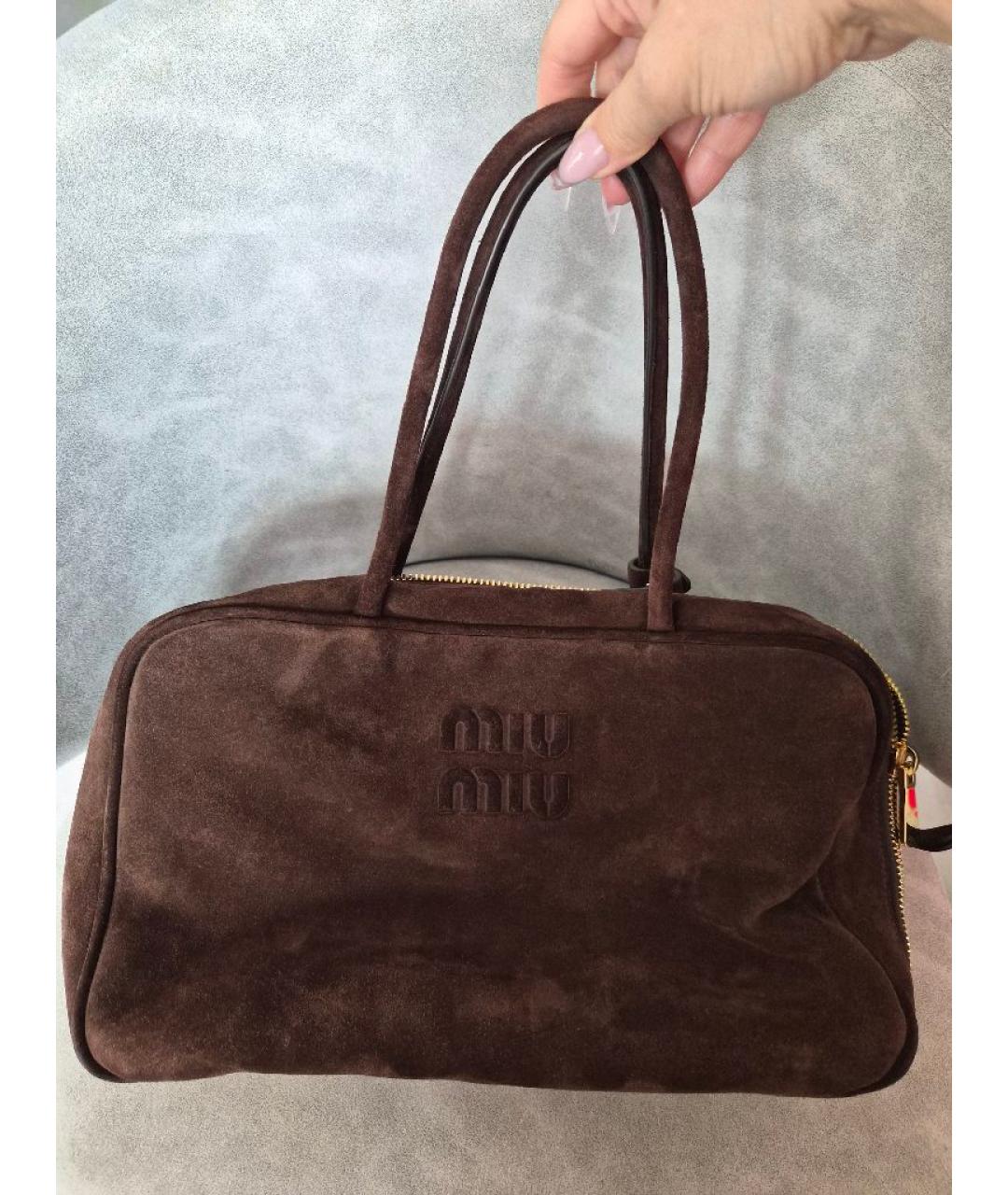 MIU MIU Коричневая замшевая сумка с короткими ручками, фото 7