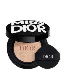 CHRISTIAN DIOR Тональное средство