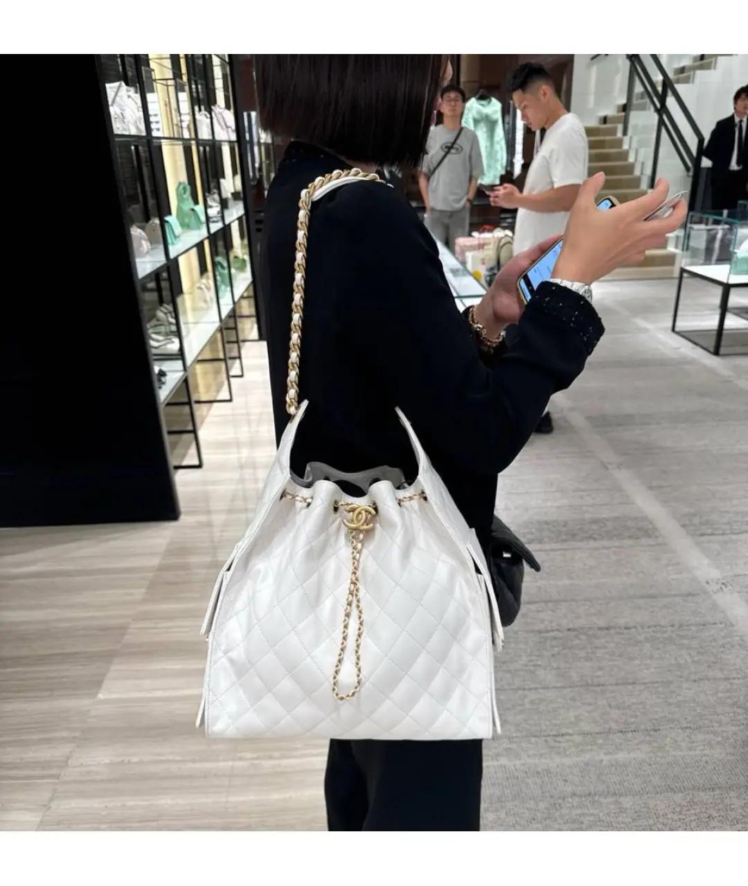 CHANEL Белая кожаная сумка тоут, фото 4