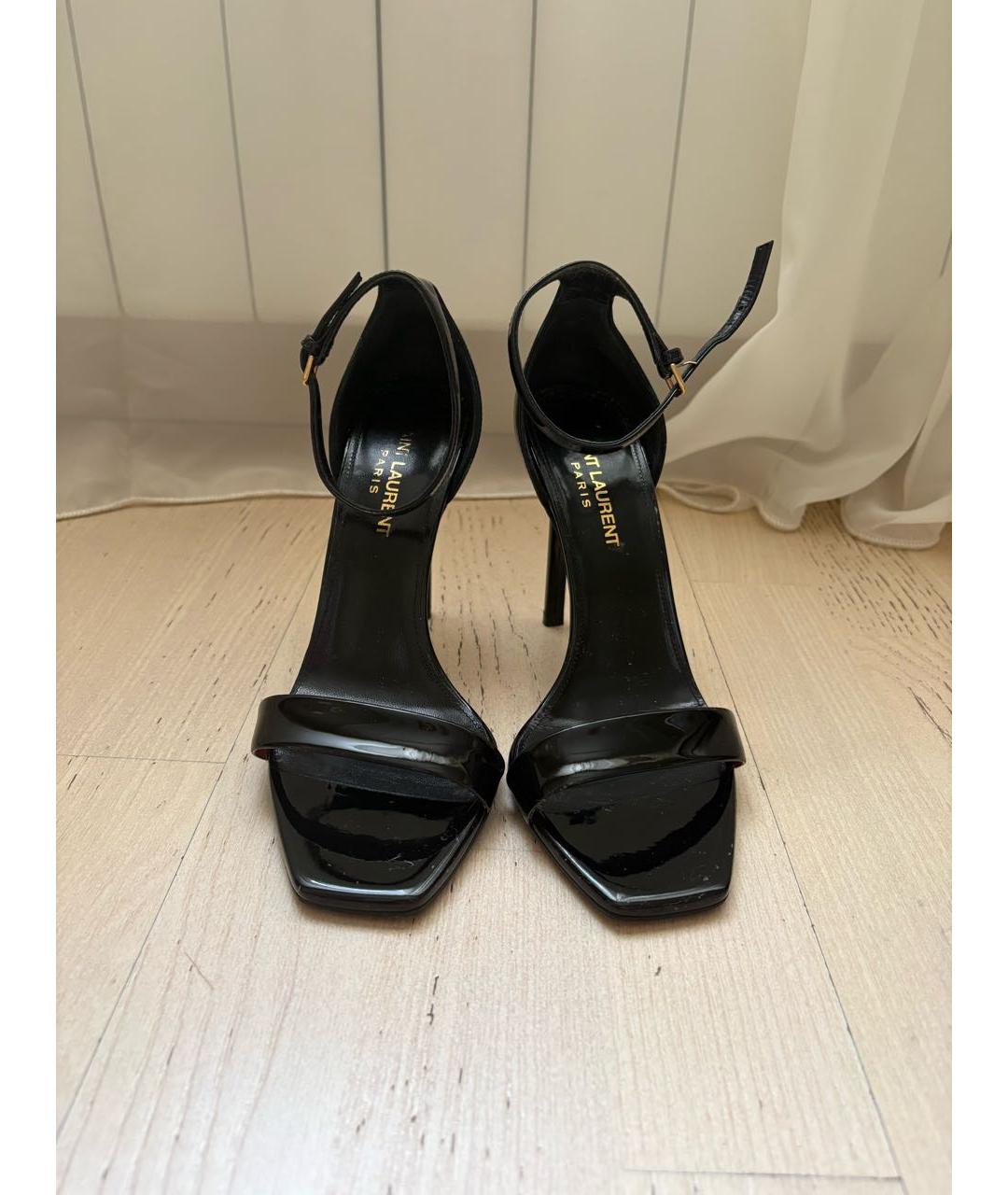 SAINT LAURENT Черные босоножки из лакированной кожи, фото 2