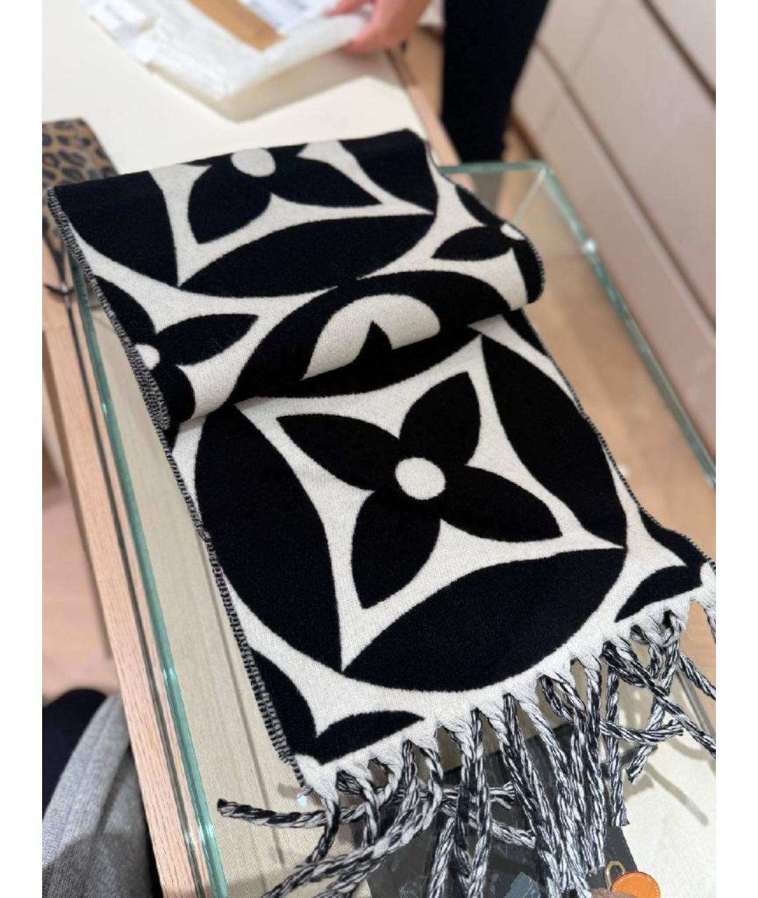 LOUIS VUITTON Черный шерстяной шарф, фото 2