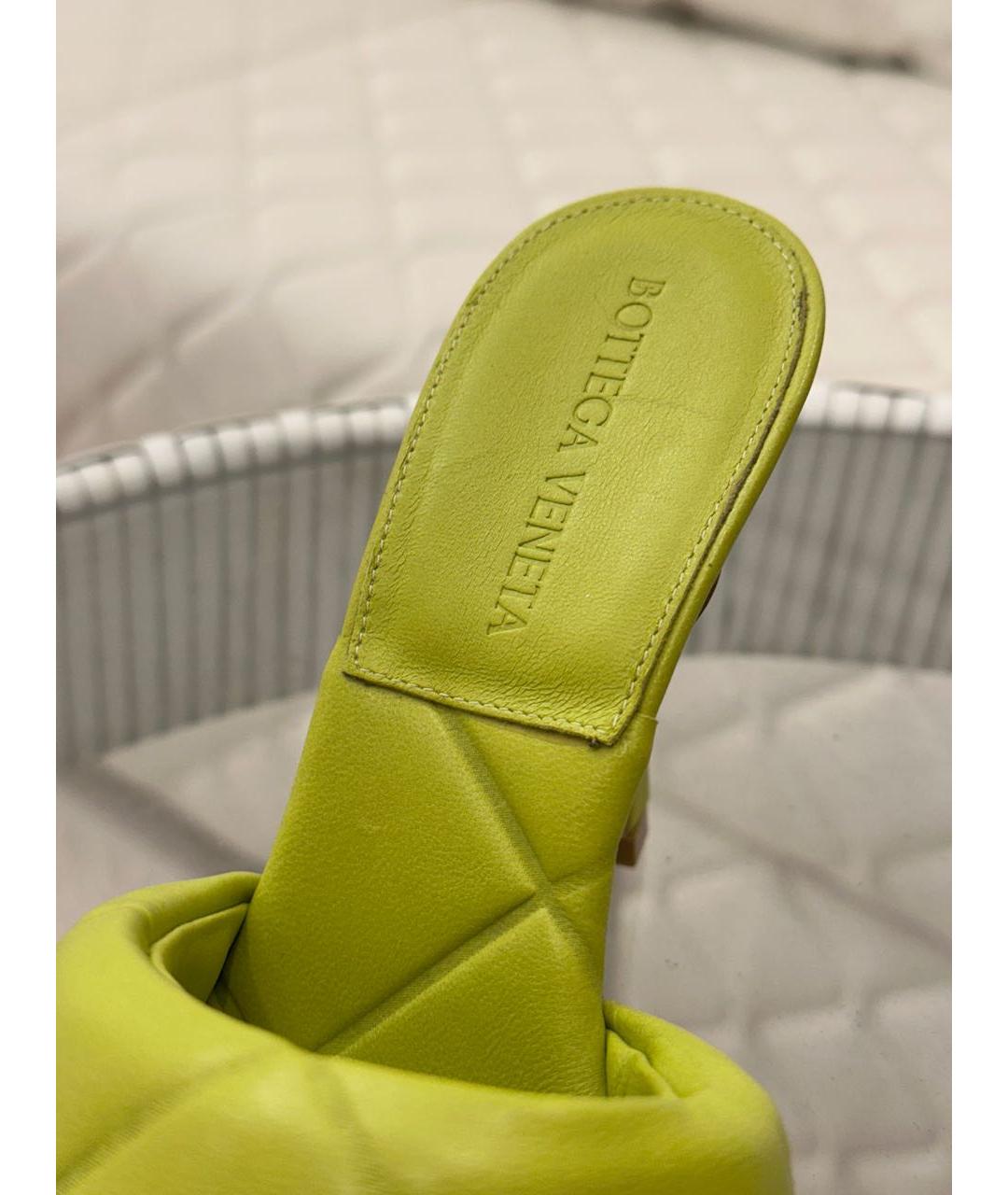 BOTTEGA VENETA Зеленые кожаные мюли, фото 5