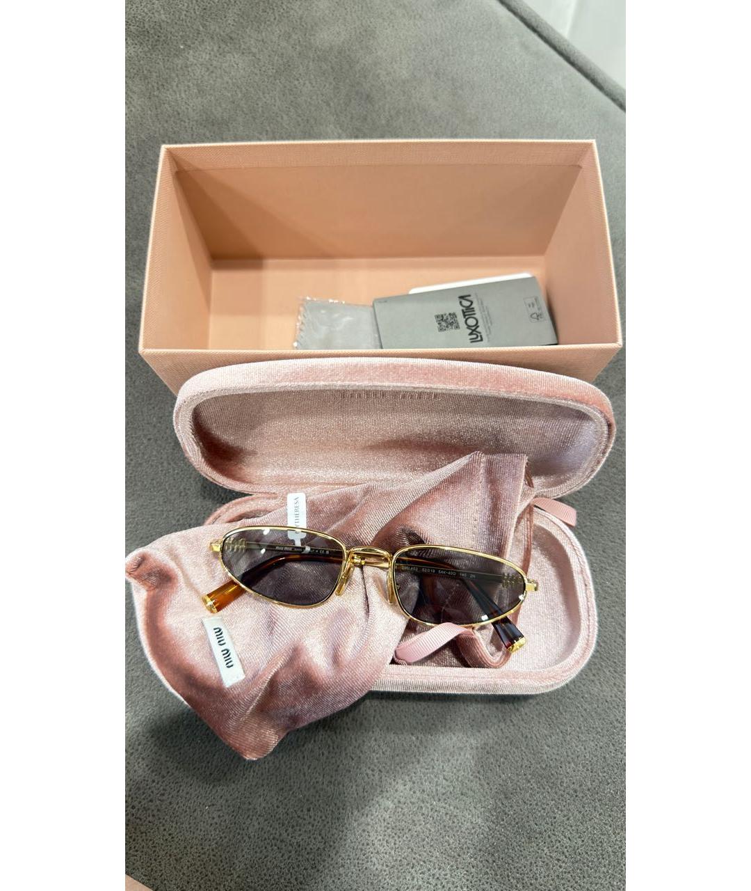 MIU MIU Золотые металлические солнцезащитные очки, фото 2