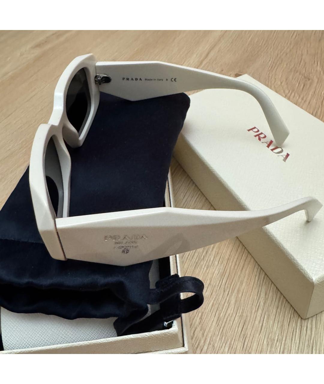 PRADA Белые пластиковые солнцезащитные очки, фото 2