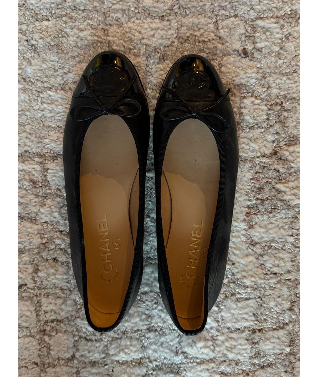 CHANEL Черные кожаные балетки, фото 2
