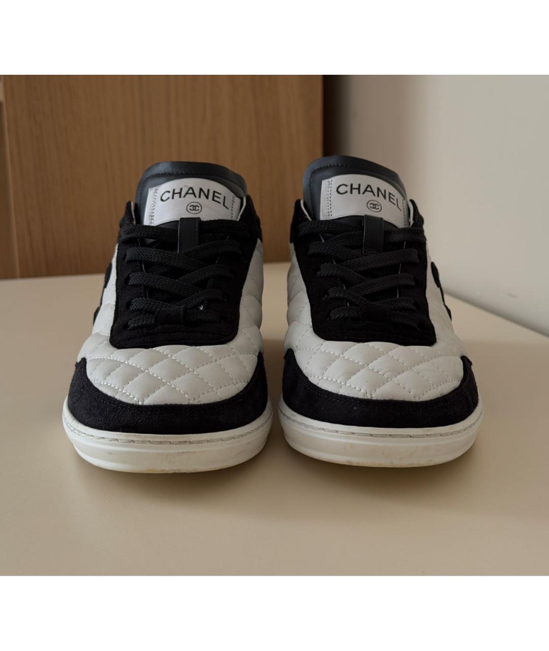 CHANEL Белые кожаные кеды, фото 3