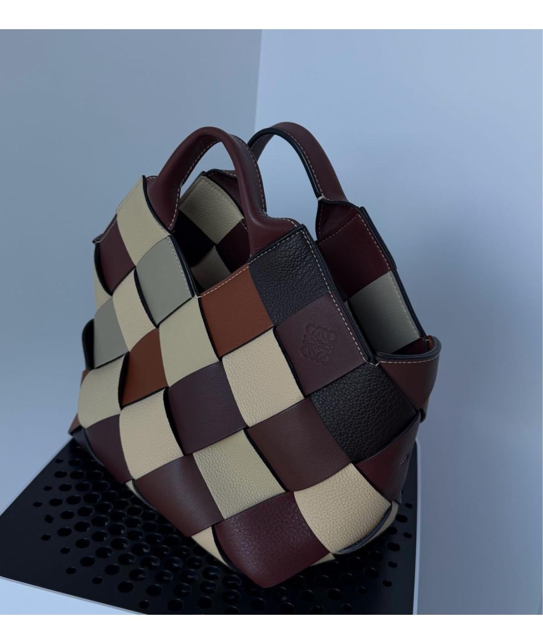 LOEWE Коричневая кожаная сумка с короткими ручками, фото 2