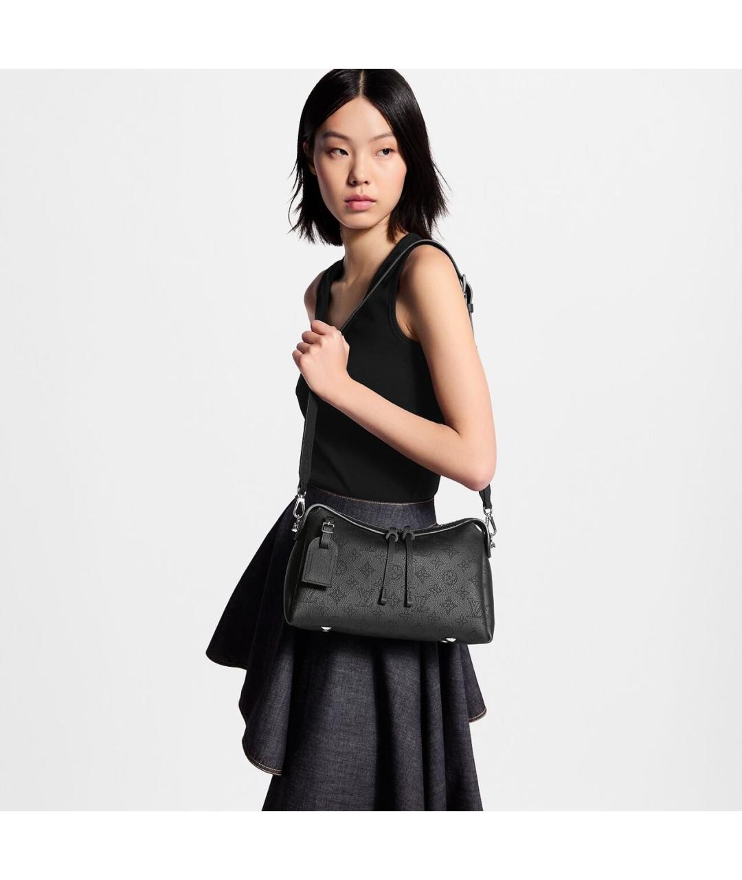 LOUIS VUITTON Черная кожаная сумка через плечо, фото 5