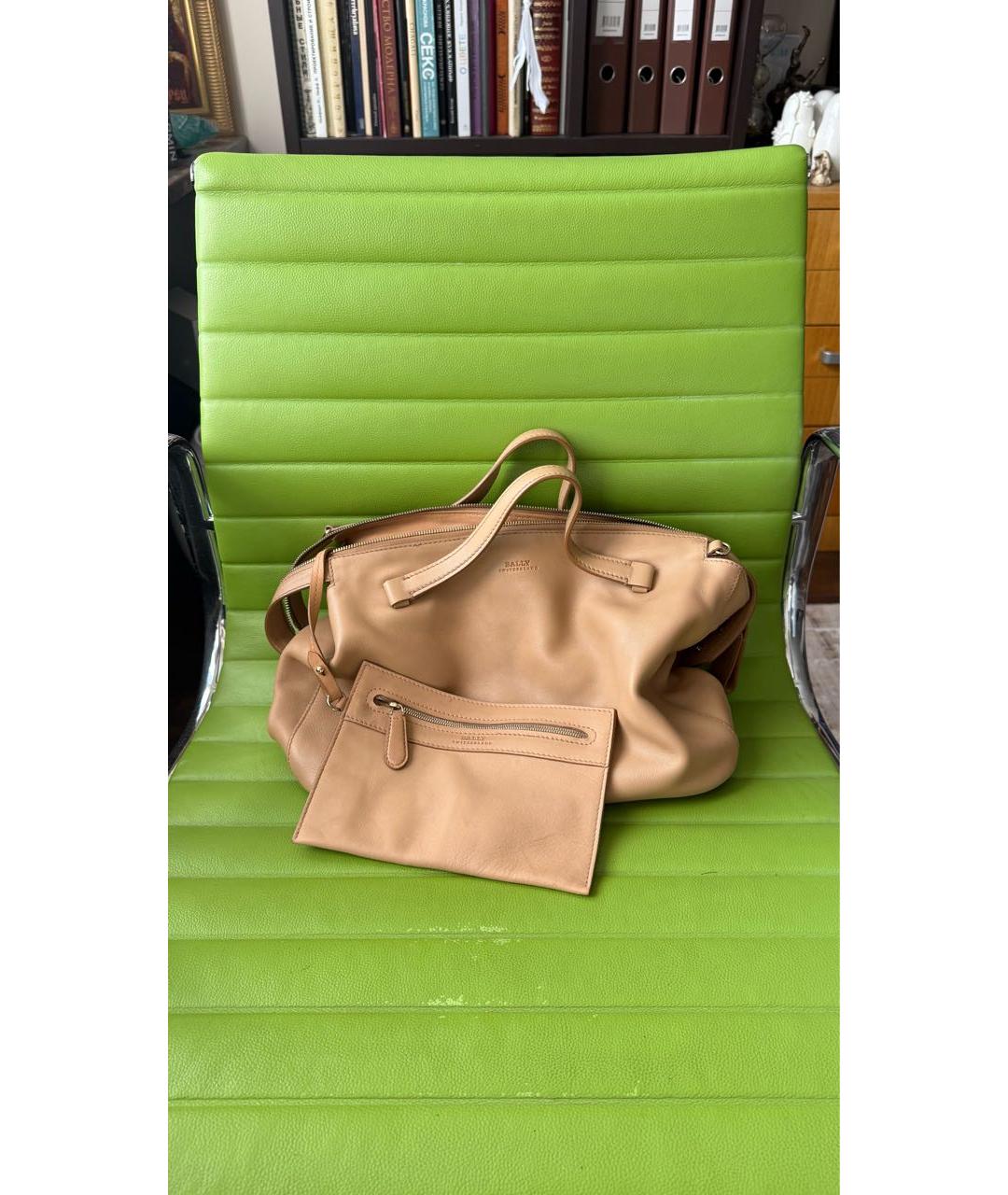 BALLY Бежевая кожаная сумка тоут, фото 2