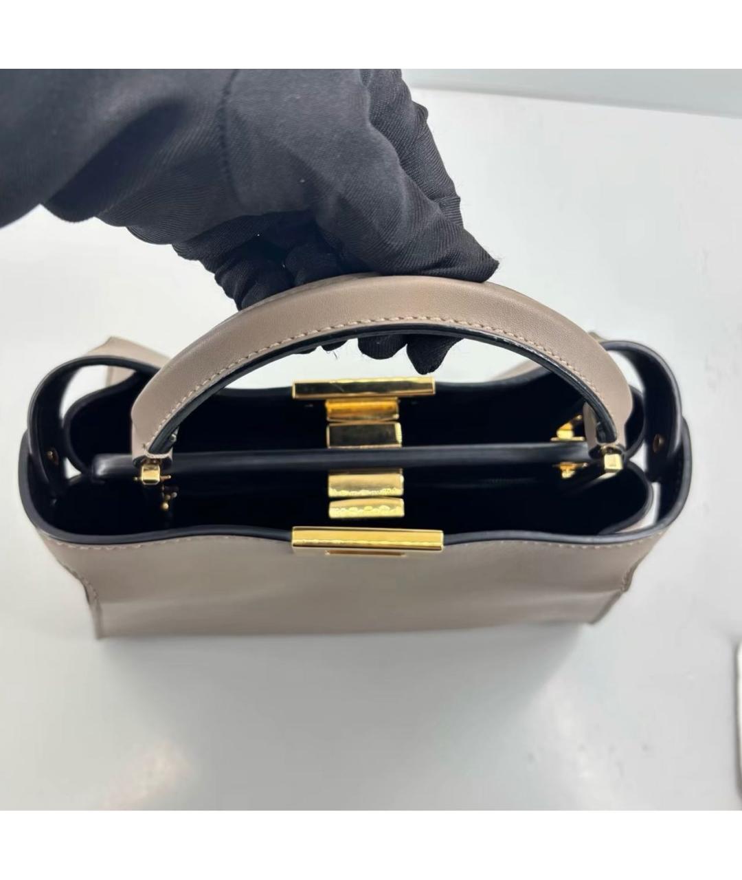 FENDI Бежевая кожаная сумка через плечо, фото 6