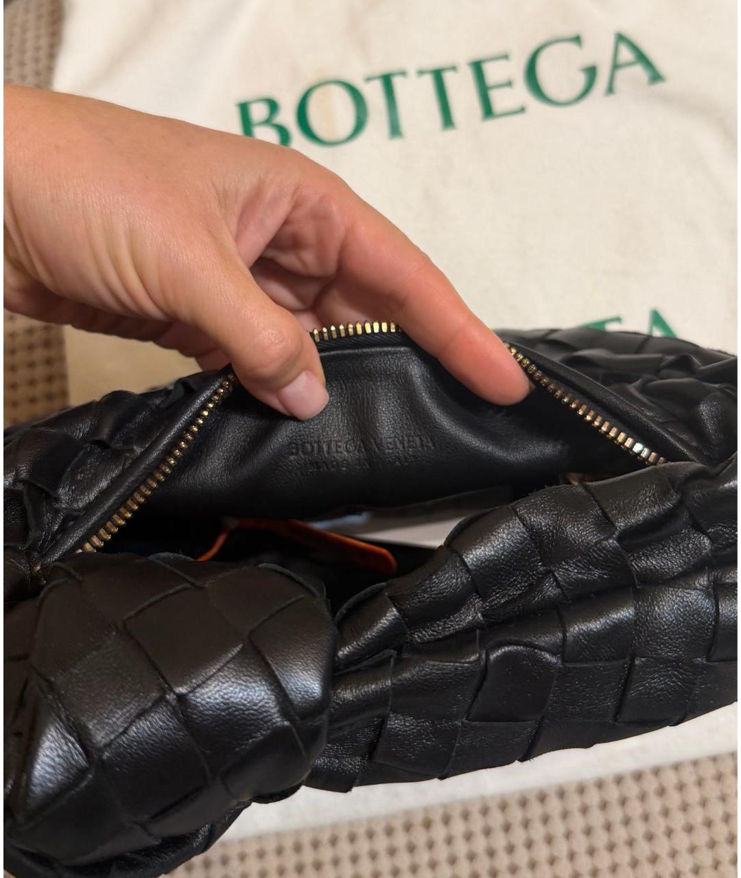 BOTTEGA VENETA Черная кожаная сумка с короткими ручками, фото 3