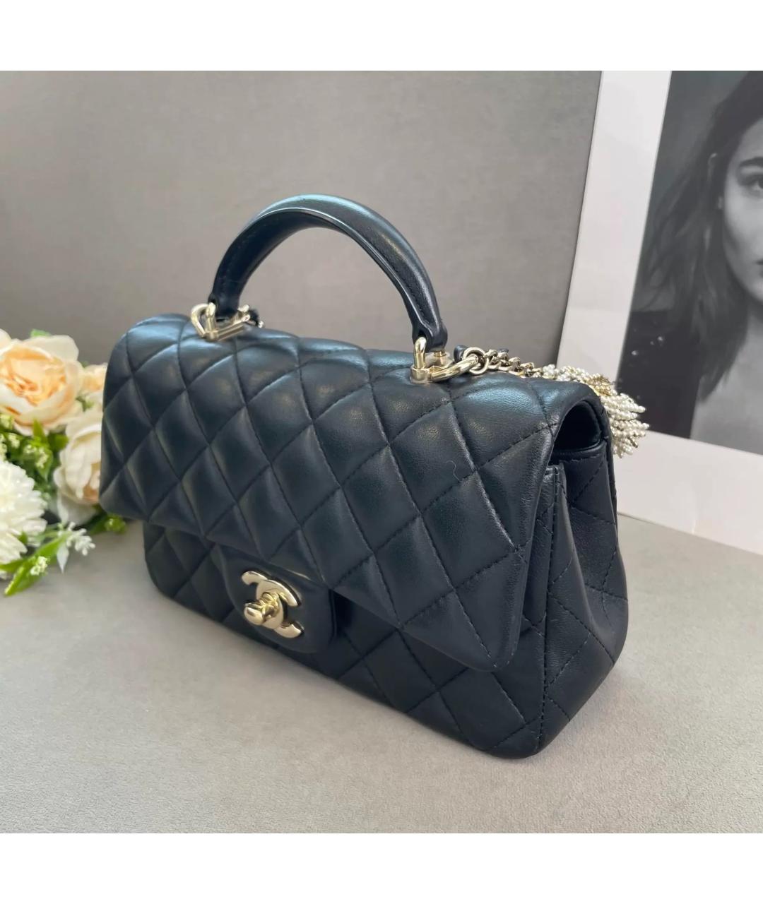 CHANEL Черная кожаная сумка с короткими ручками, фото 4