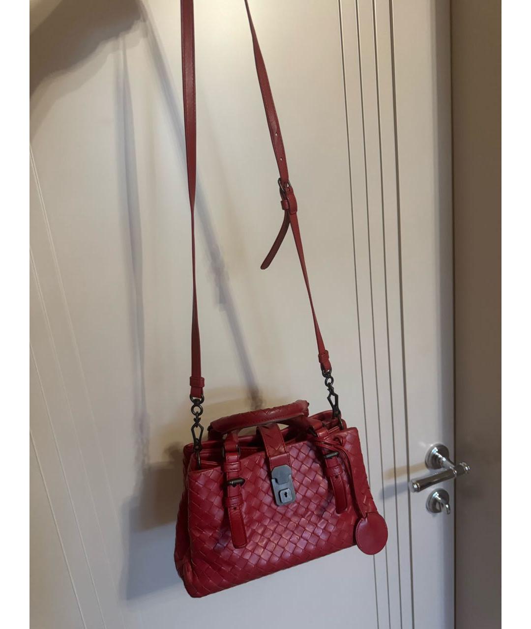 BOTTEGA VENETA Бордовая кожаная сумка с короткими ручками, фото 3