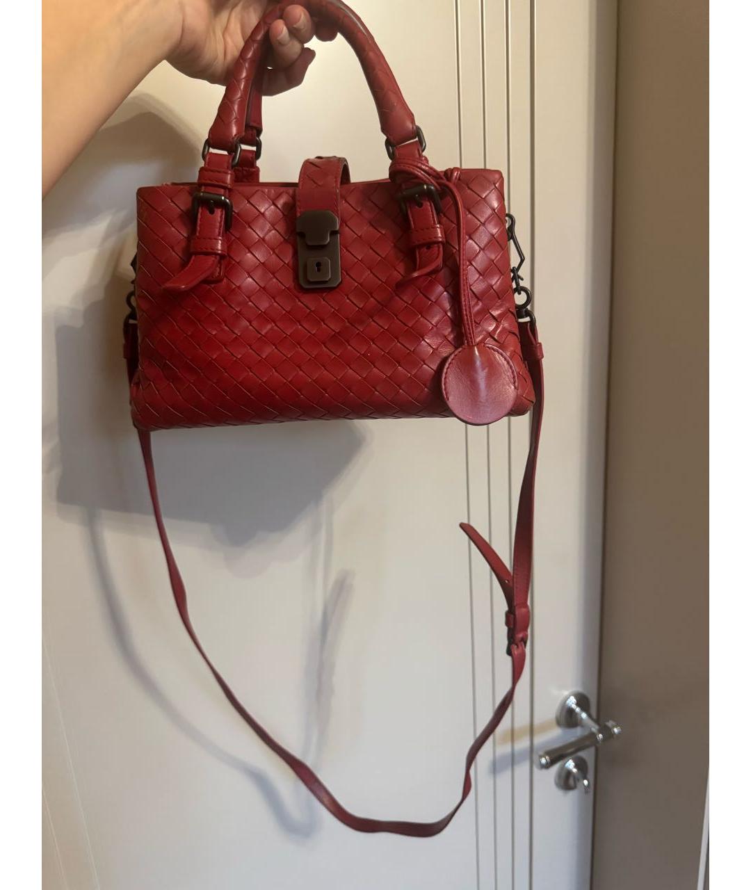 BOTTEGA VENETA Бордовая кожаная сумка с короткими ручками, фото 2