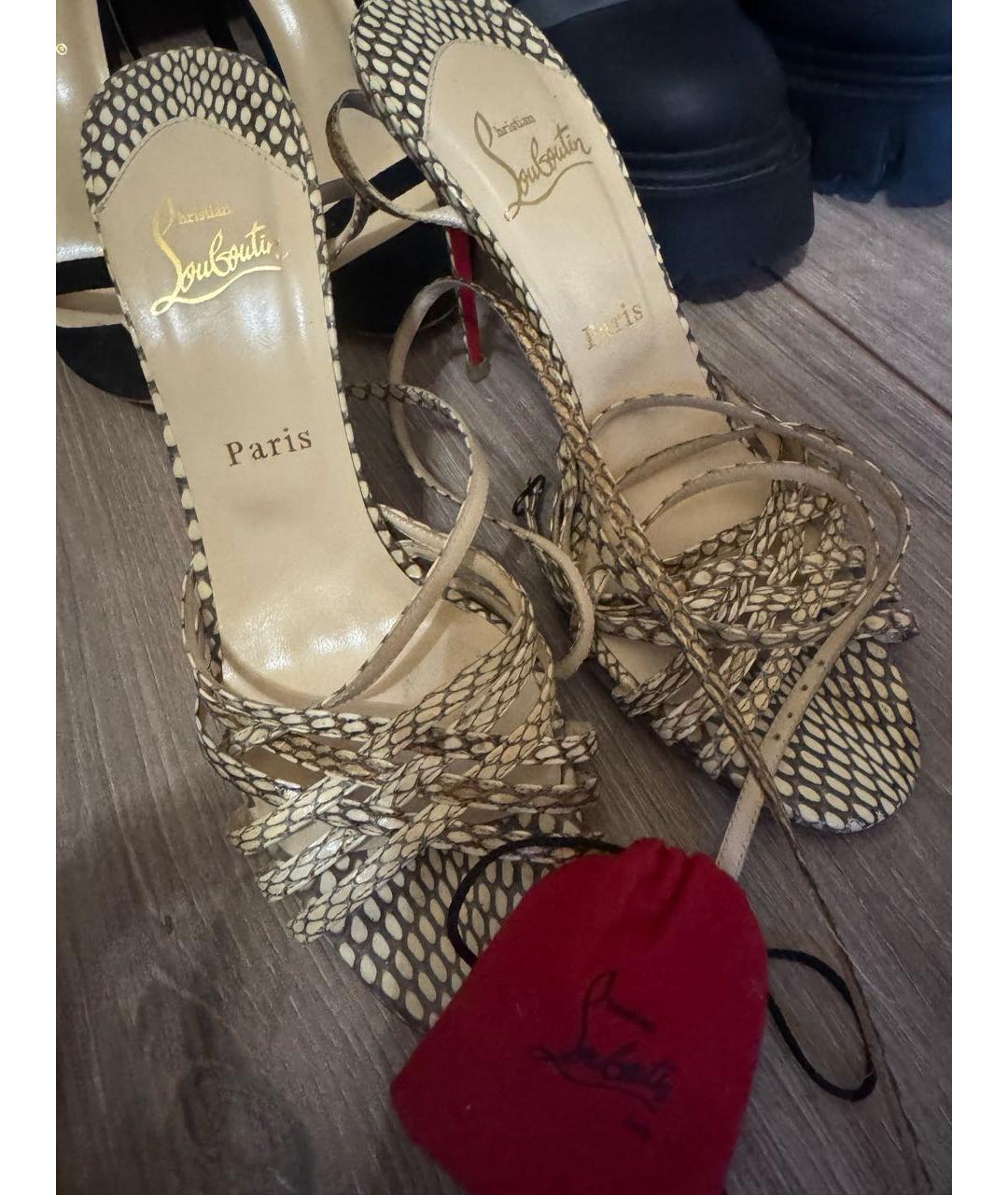 CHRISTIAN LOUBOUTIN Бежевые босоножки из кожи питона, фото 4