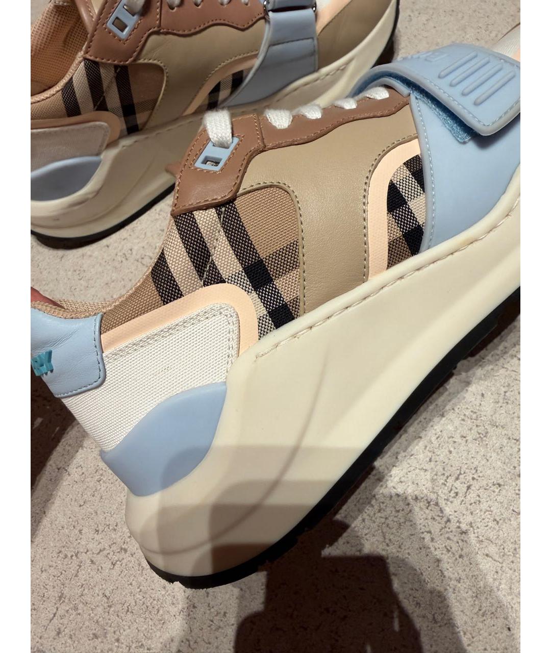 BURBERRY Бежевые кожаные кроссовки, фото 4