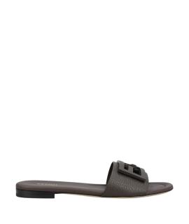 FENDI Шлепанцы