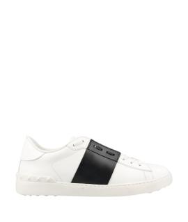 VALENTINO Низкие кроссовки / кеды