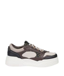 FENDI Низкие кроссовки / кеды