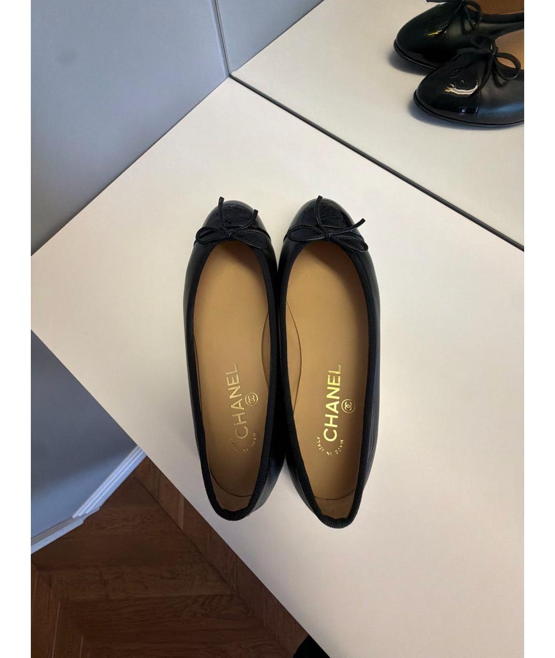 CHANEL Черные кожаные балетки, фото 4