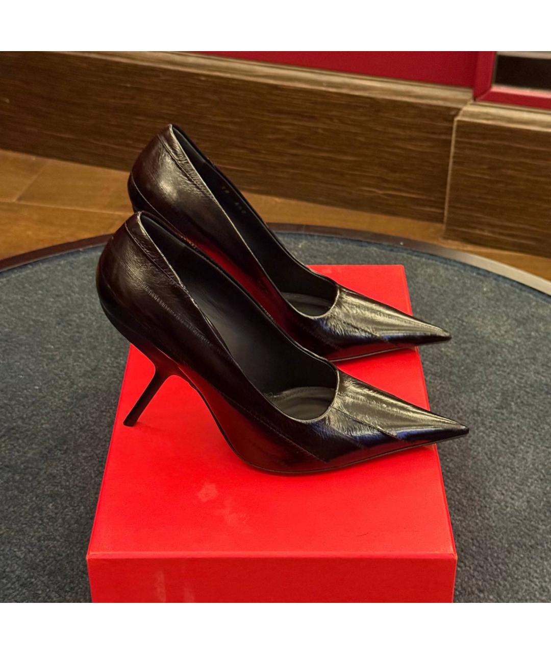 FERRAGAMO Черные кожаные туфли, фото 5