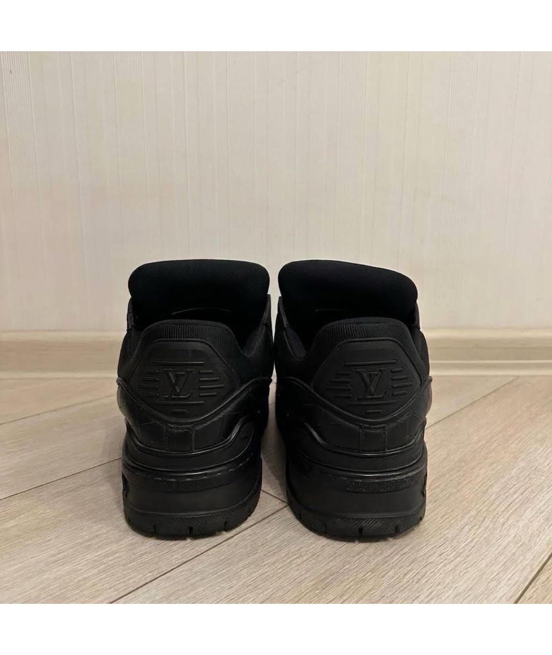 LOUIS VUITTON Черные низкие кроссовки / кеды из кожи крокодила, фото 4