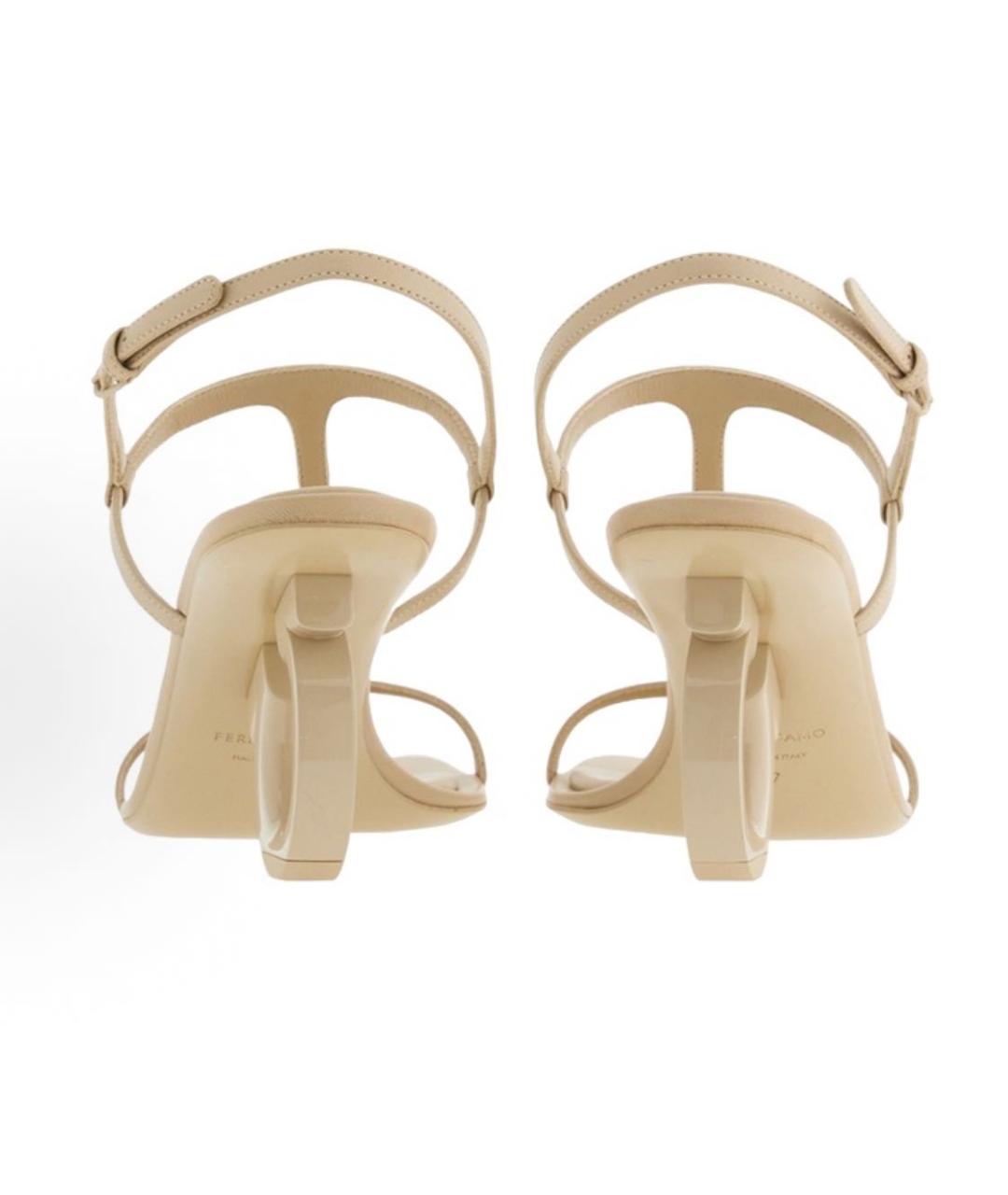 FERRAGAMO Бежевые кожаные босоножки, фото 4
