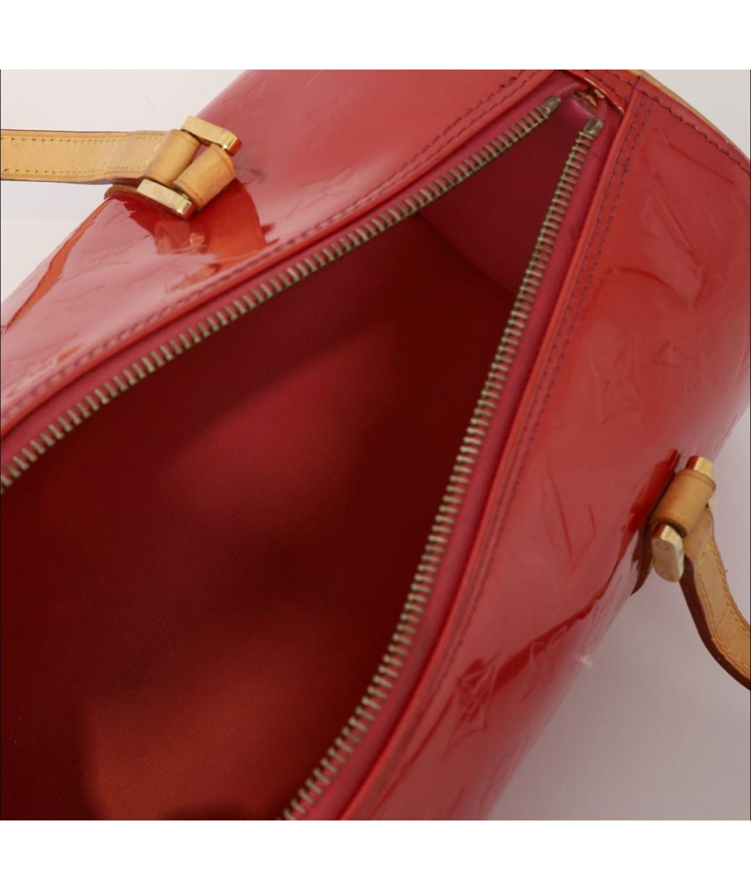 LOUIS VUITTON Коралловая сумка с короткими ручками из лакированной кожи, фото 4