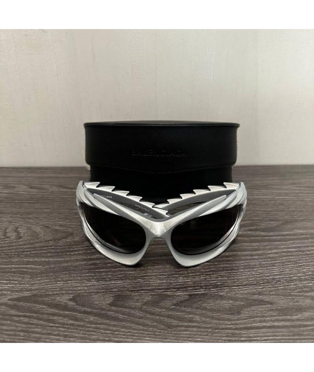BALENCIAGA Серебряные пластиковые солнцезащитные очки, фото 2