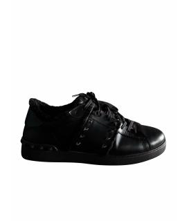 VALENTINO Низкие кроссовки / кеды