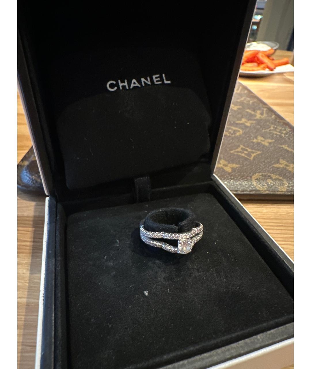 CHANEL Белое кольцо из белого золота, фото 5