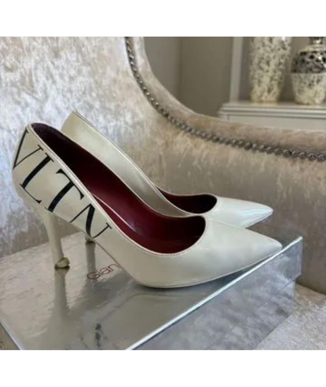 VALENTINO Белые кожаные туфли, фото 4