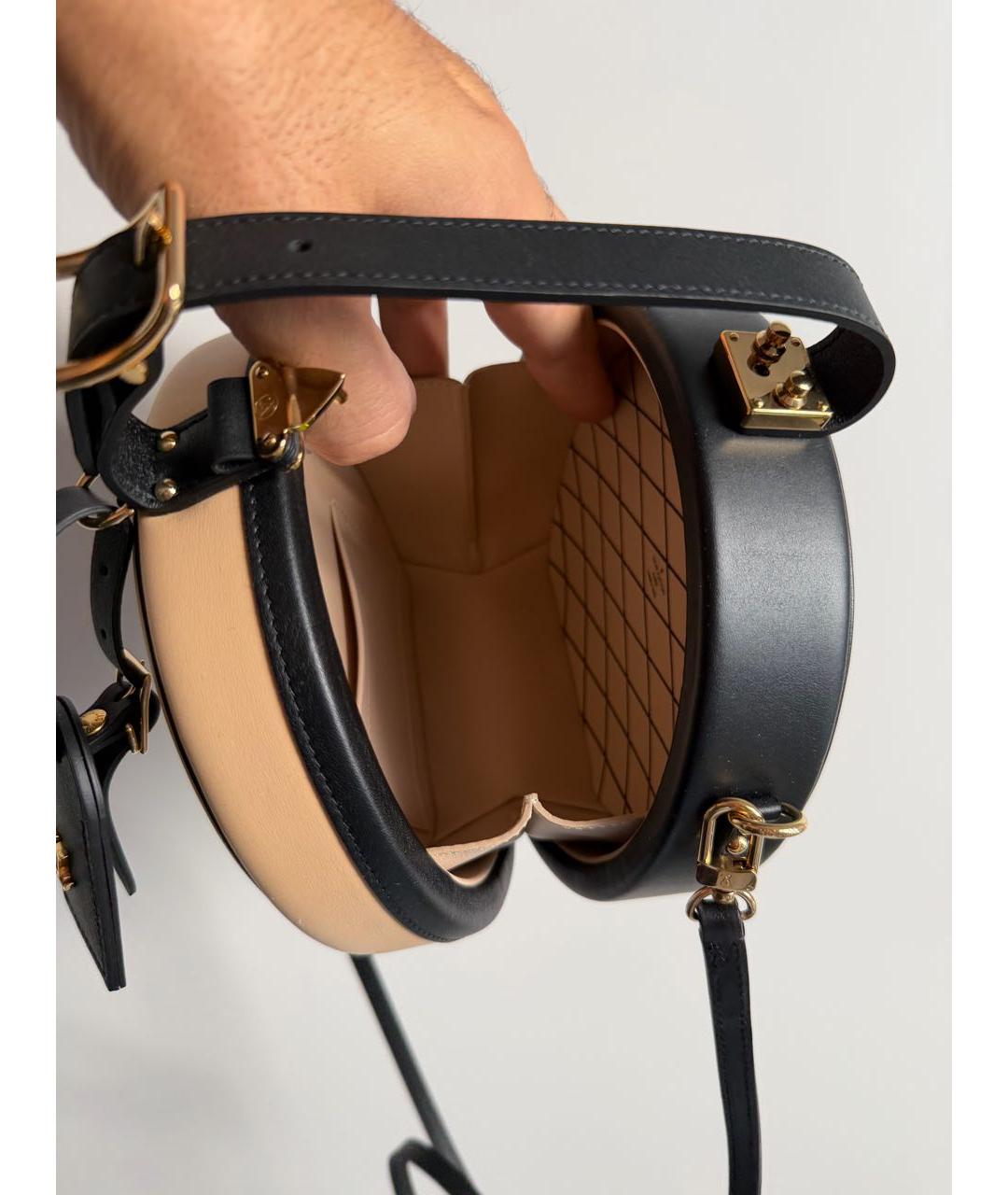 LOUIS VUITTON Кожаная сумка с короткими ручками, фото 4