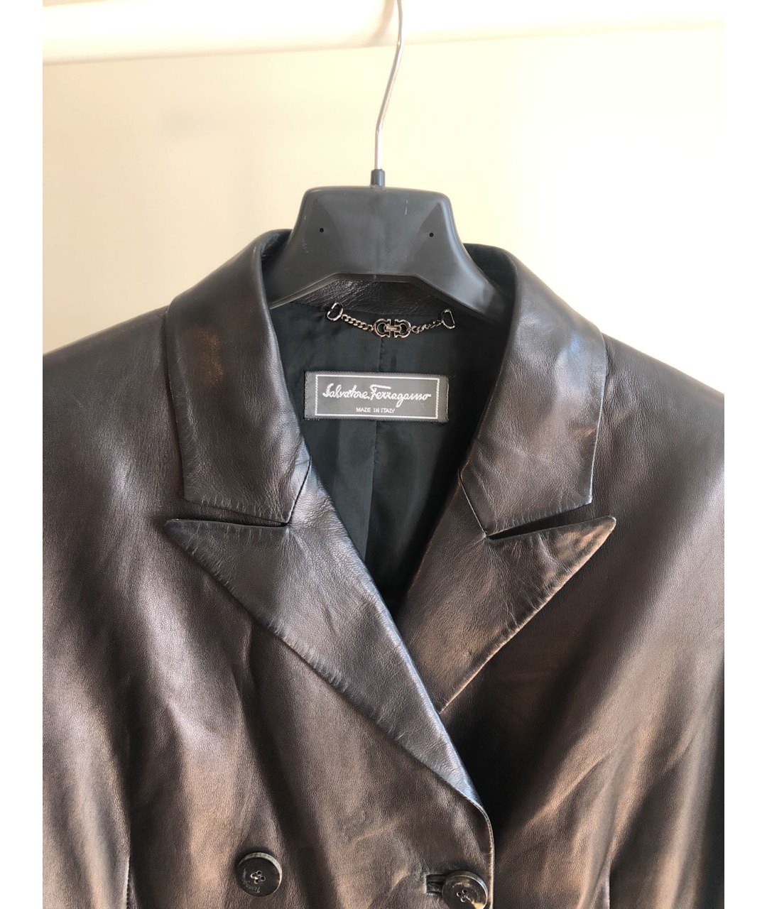 SALVATORE FERRAGAMO Черный кожаный жакет/пиджак, фото 3