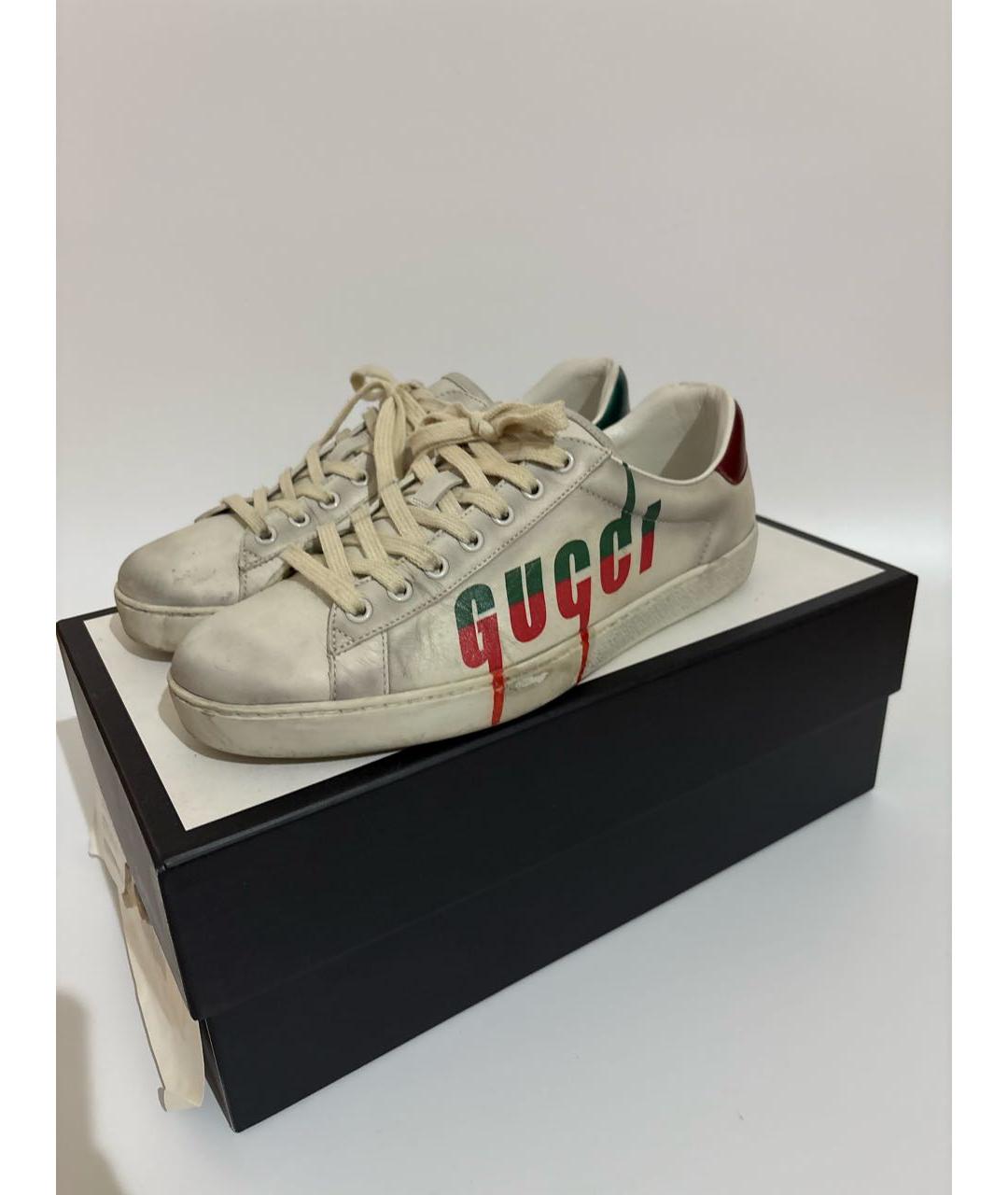 GUCCI Белые кожаные низкие кроссовки / кеды, фото 2