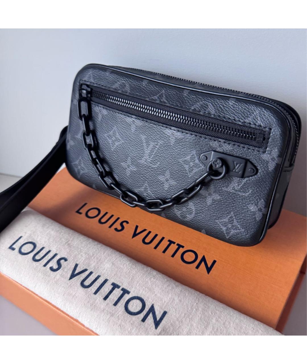 LOUIS VUITTON Черная барсетка из канвы, фото 3