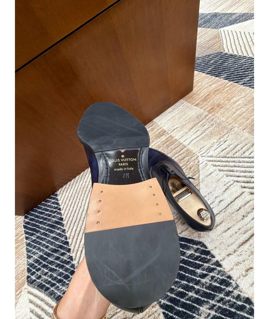 LOUIS VUITTON Темно-синие кожаные туфли, фото 5