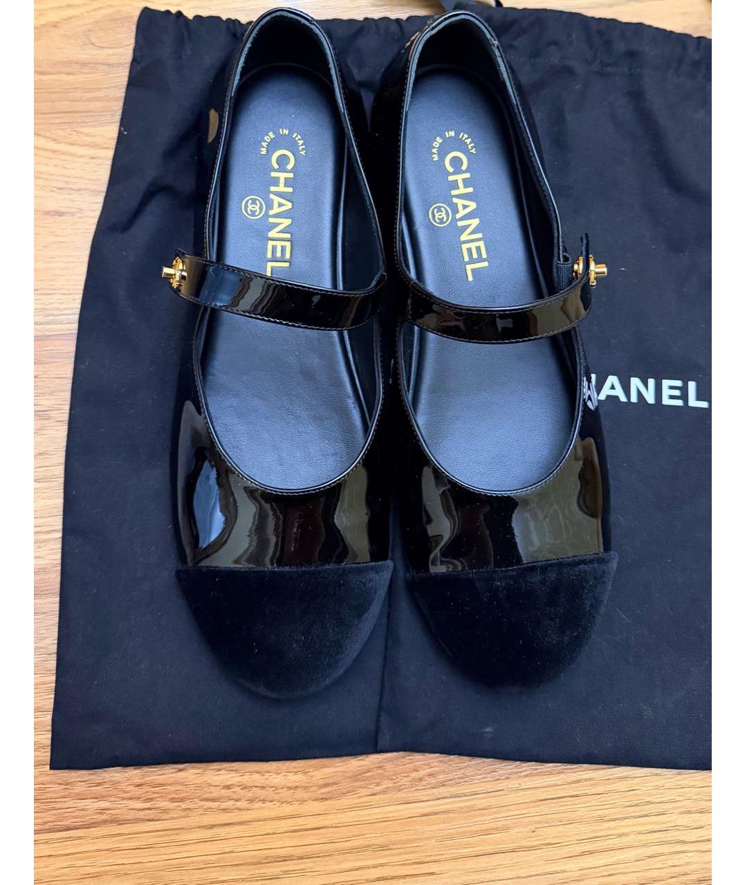 CHANEL Черные балетки из лакированной кожи, фото 3