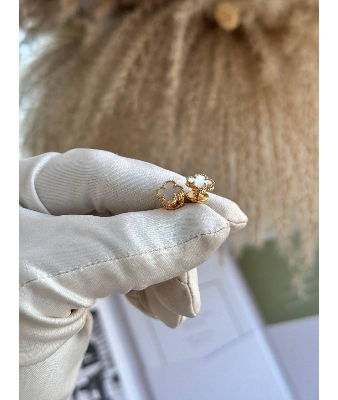 VAN CLEEF & ARPELS Белые серьги из желтого золота, фото 7