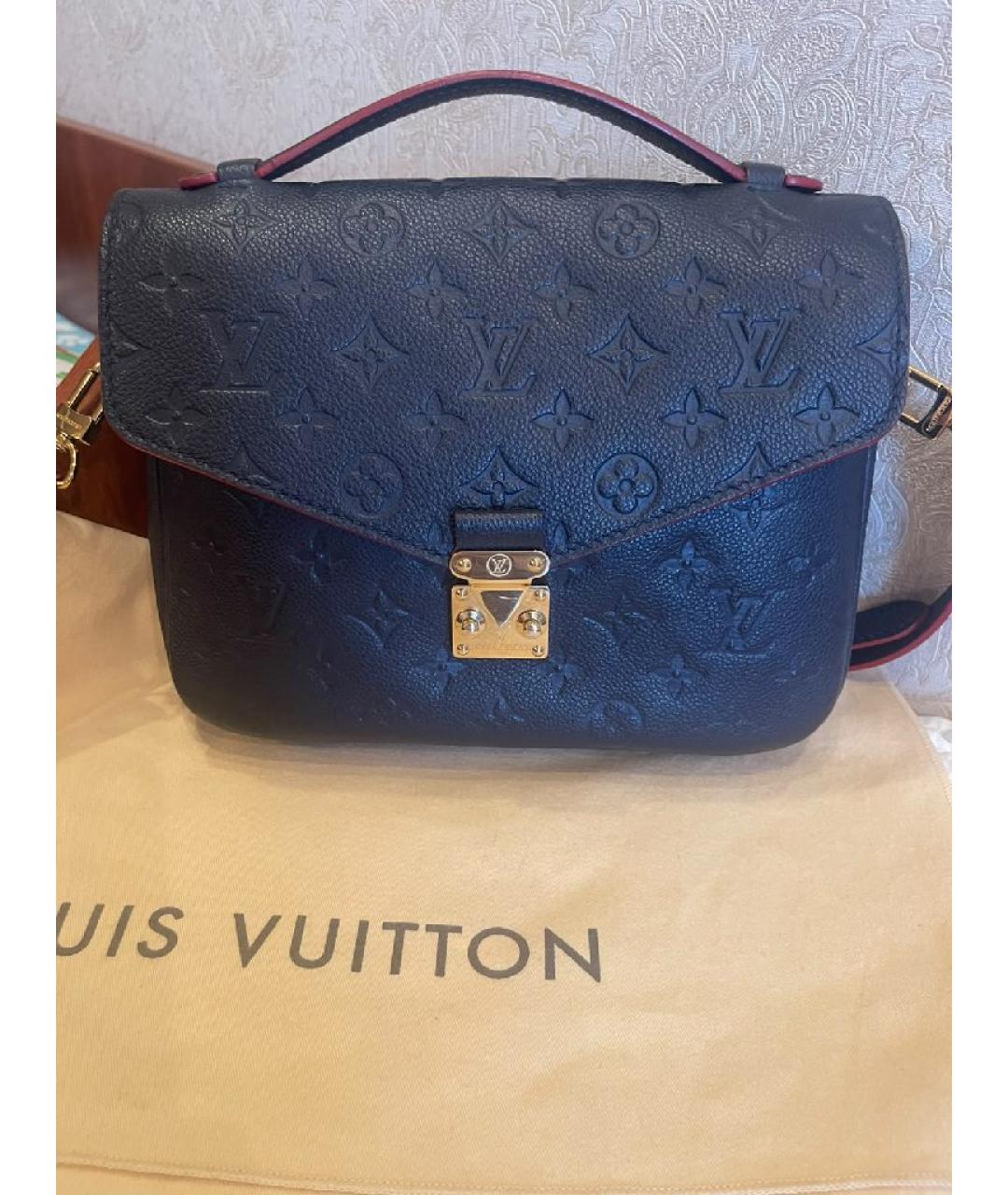LOUIS VUITTON Темно-синяя кожаная сумка через плечо, фото 2